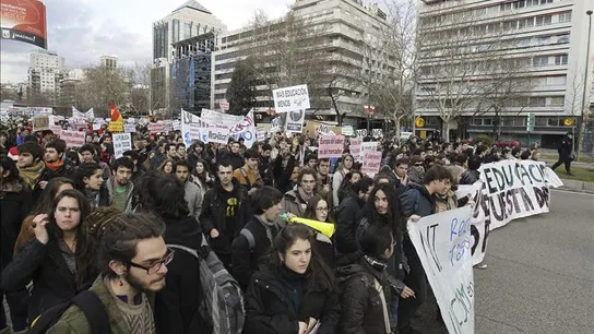 Manifestaciones universitarias contra los recortes Manifestaciones universitarias contra los recortes