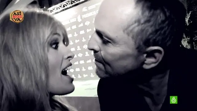 Miguel Bosé besa a Adriana Abenia Miguel Bosé besa a Adriana Abenia