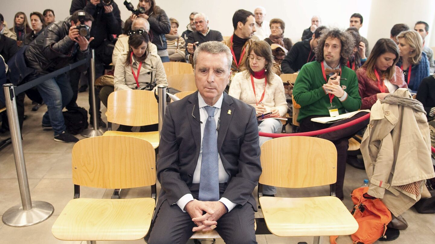 El torero Jos&eacute; Ortega Cano, en la sala de los juzgados de Sevilla.