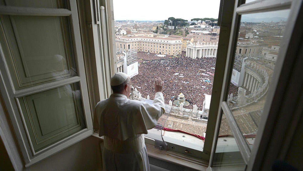 El papa durante su primer ángelus