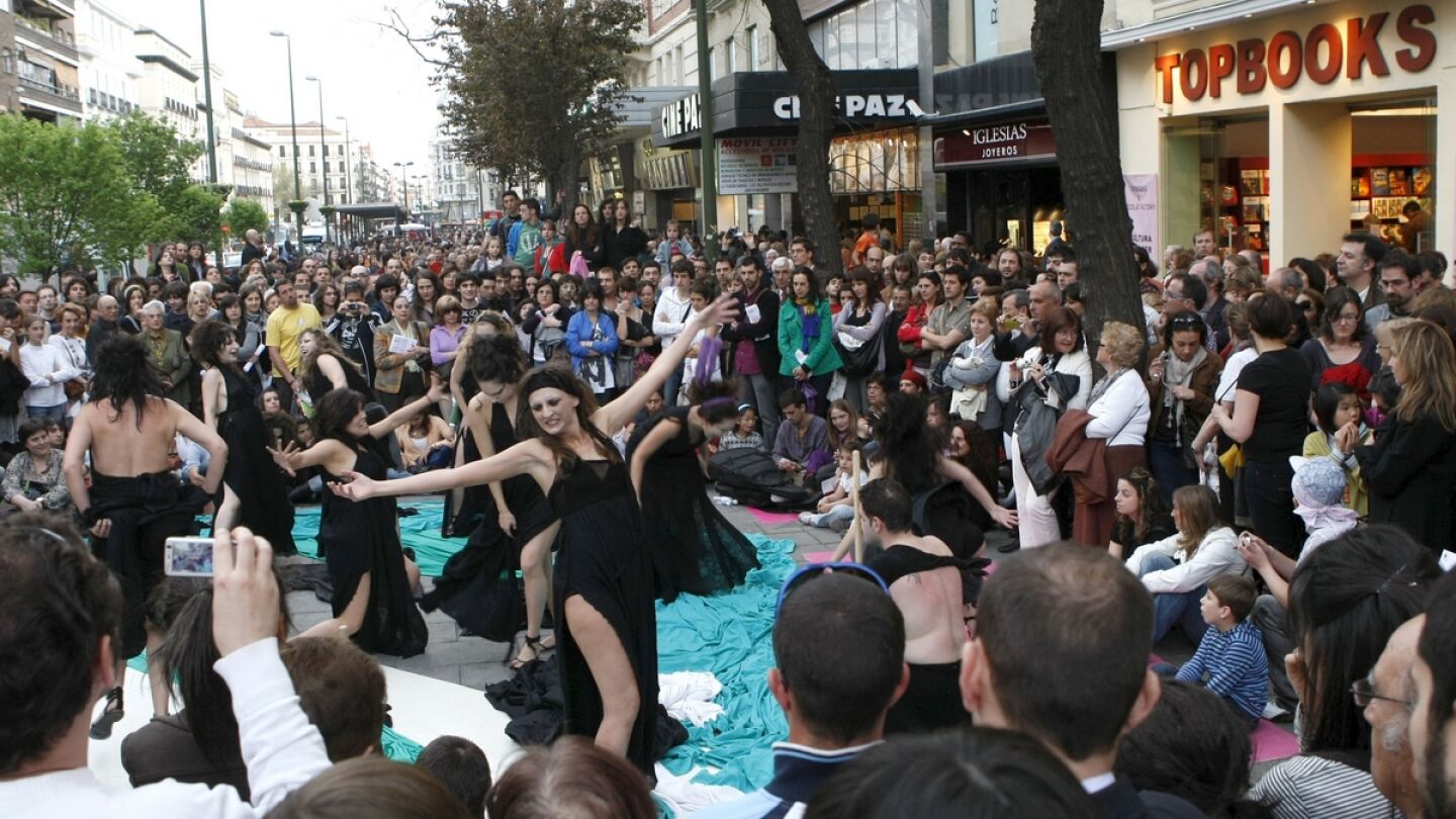 Un espect&aacute;culo al aire libre para celebrar "La Noche de los Teatros".