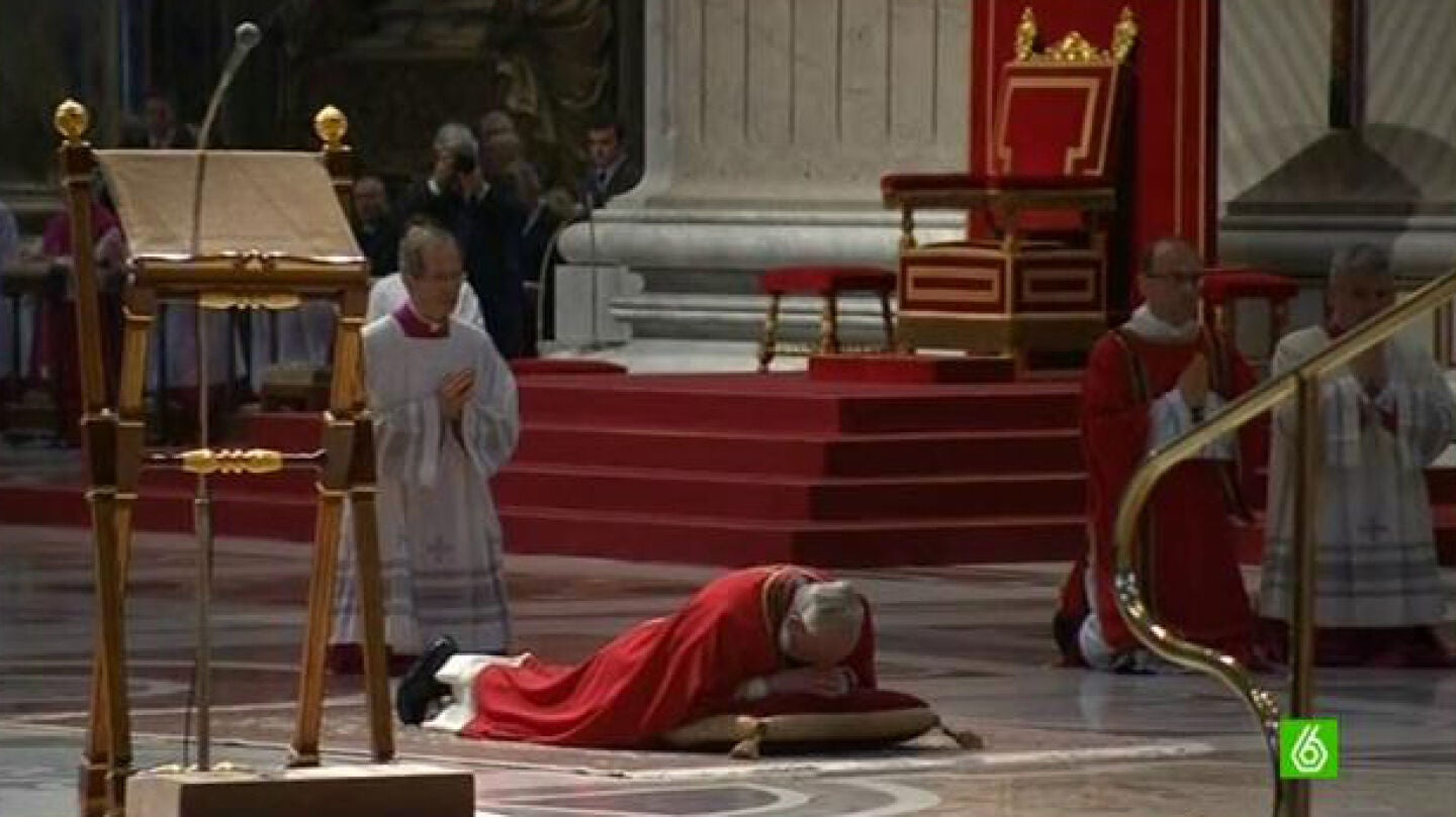 Un nuevo gesto de sencillez del papa da la vuelta al mundo