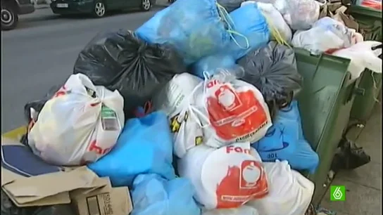 La huelga de basuras en Vilalba deja un total de 200 toneladas en las calles La huelga de basuras en Vilalba deja un total de 200 toneladas en las calles