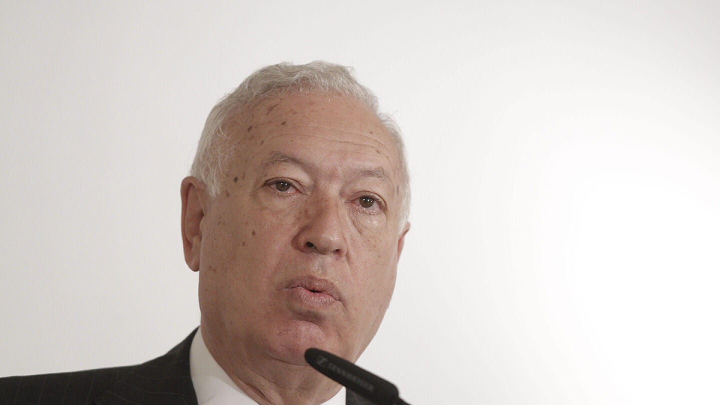 Margallo, preocupado, pide rapidez judicial tras la imputaci&oacute;n de la infanta
