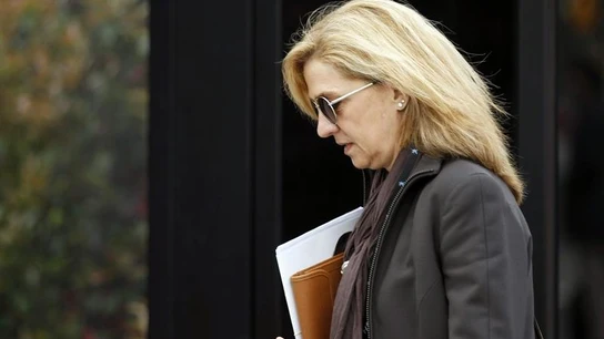 La infanta Cristina a su llegada a la sede central de la Caixa La infanta Cristina a su llegada a la sede central de la Caixa