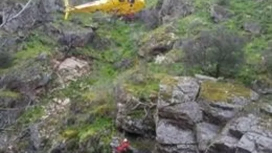 Buscan a un joven de 25 años que cayó por las cascada en Las Arribes Buscan a un joven de 25 años que cayó por las cascada en Las Arribes