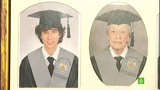 Carmen Delgado, a sus 84 años,ya presume de ser periodista Carmen Delgado, a sus 84 años,ya presume de ser periodista