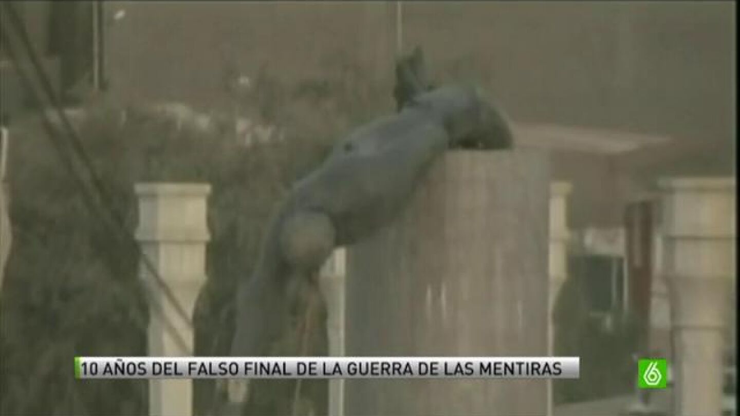 Ca&iacute;da de la estatua de Sadam Husein en Bagdad