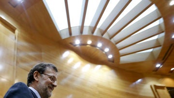 El presidente del Gobierno, Mariano Rajoy, a su llegada al Senado.