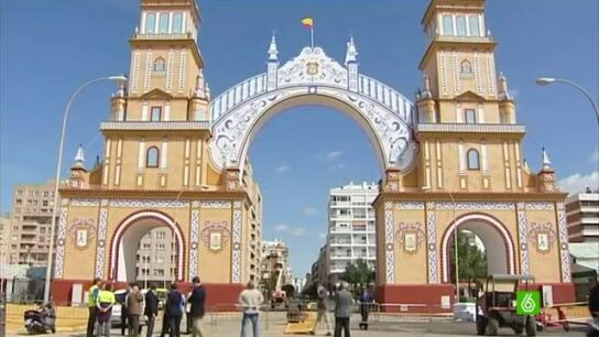 Sevilla apura las horas para iluminar su feria