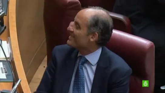 Camps vuelve a ocupar su escaño Camps vuelve a ocupar su escaño