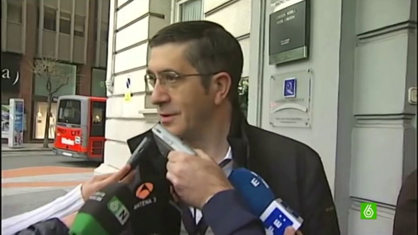 Patxi L&oacute;pez niega que haya una carrera pol&iacute;tica por liderar el PSOE