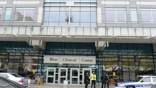 Un equipo de la CIA y el FBI interrogarán al sospechoso en el hospital Un equipo de la CIA y el FBI interrogarán al sospechoso en el hospital