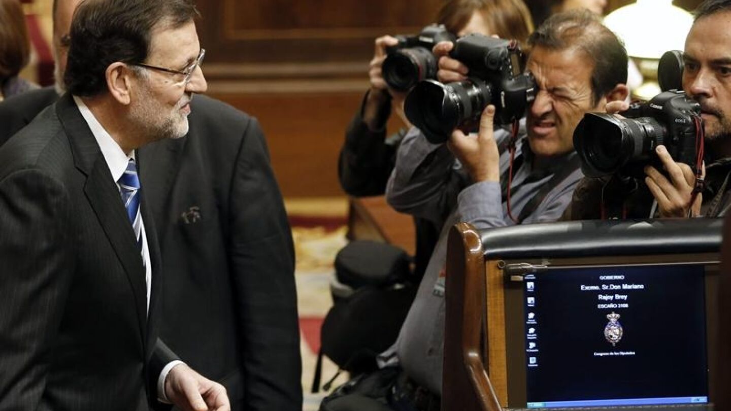Mariano Rajoy ante las c&aacute;maras en el Congreso