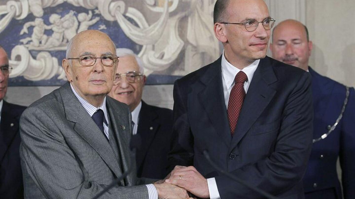 Letta junto a Napolitano tras comunicarle la lista del nuevo Ejecutivo. 