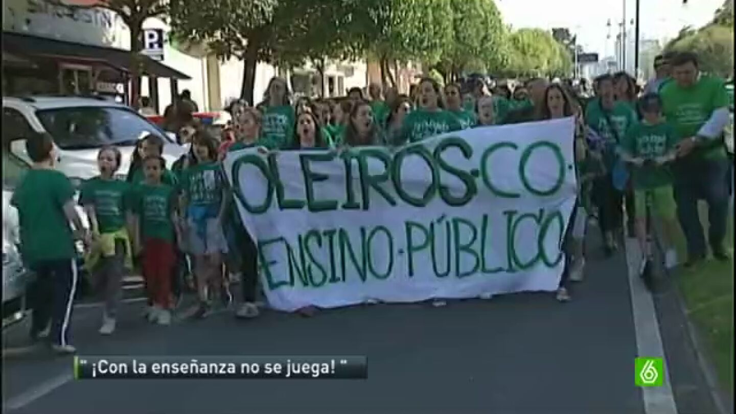 Cientos de coru&ntilde;eses marchan en defensa de la ense&ntilde;anza p&uacute;blica