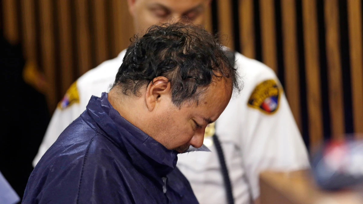 Ariel Castro comparece ante el juez en Cleveland Ariel Castro comparece ante el juez en Cleveland