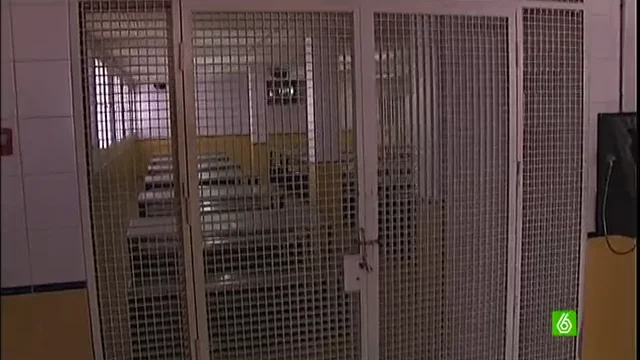 Falta de trasparencia por los posibles abusos en los centros de internamientos extranjeros Falta de trasparencia por los posibles abusos en los centros de internamientos extranjeros