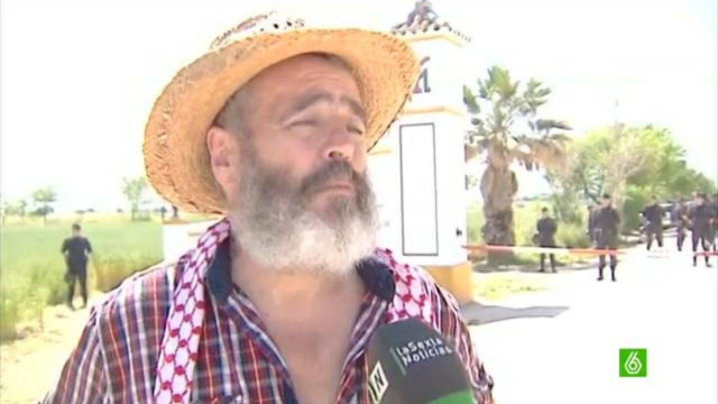 Los jornaleros del SAT plantan tomates y lechugas en 'Las Turquillas'