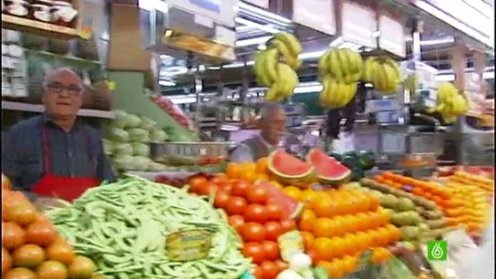 Un grupo de amas de casa enseñan a comprar barato y de manera saludable Un grupo de amas de casa enseñan a comprar barato y de manera saludable