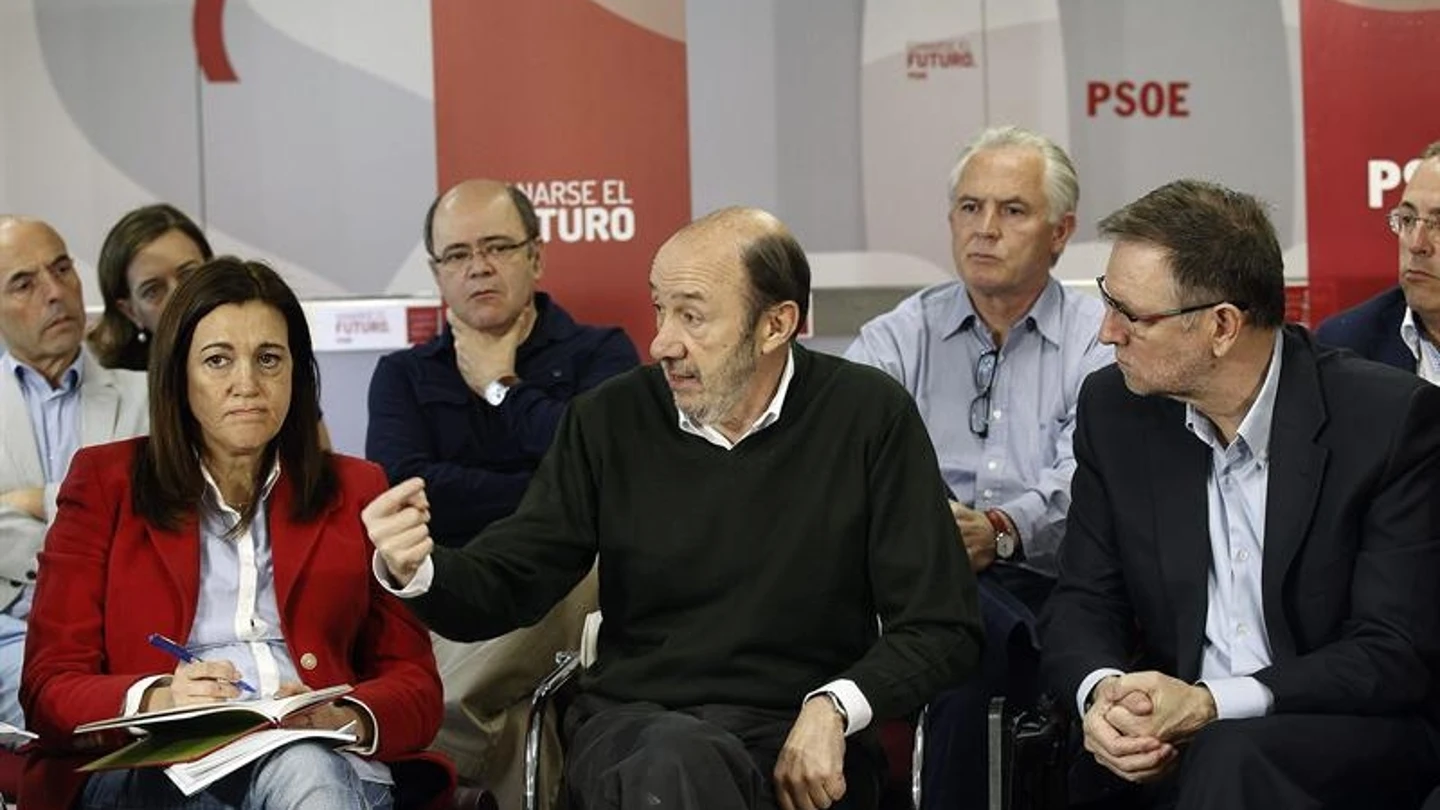 El PSOE alerta de que se destruirán 500.000 empleos este año El PSOE alerta de que se destruirán 500.000 empleos este año