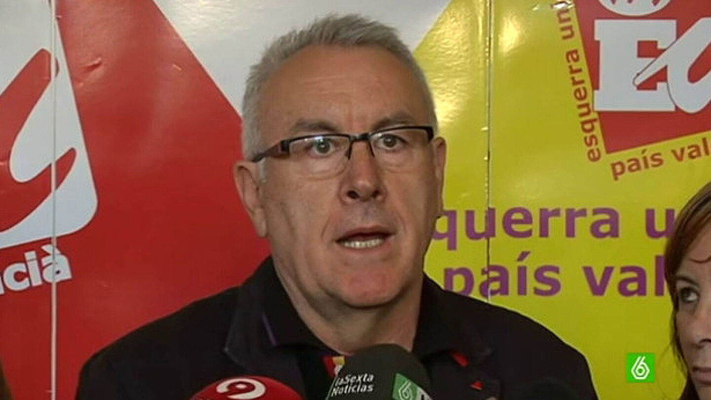 Cayo Lara: "Con la Ley Wert el Gobierno pretende privatizar la educaci&oacute;n p&uacute;blica"