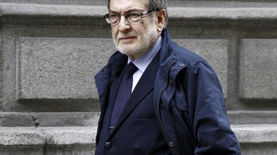 Eugenio Nasarre a su llegada a la Audiencia
