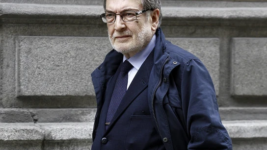 Eugenio Nasarre a su llegada a la Audiencia Eugenio Nasarre a su llegada a la Audiencia