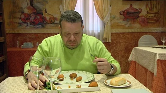 Chicote prueba las croquetas Chicote prueba las croquetas