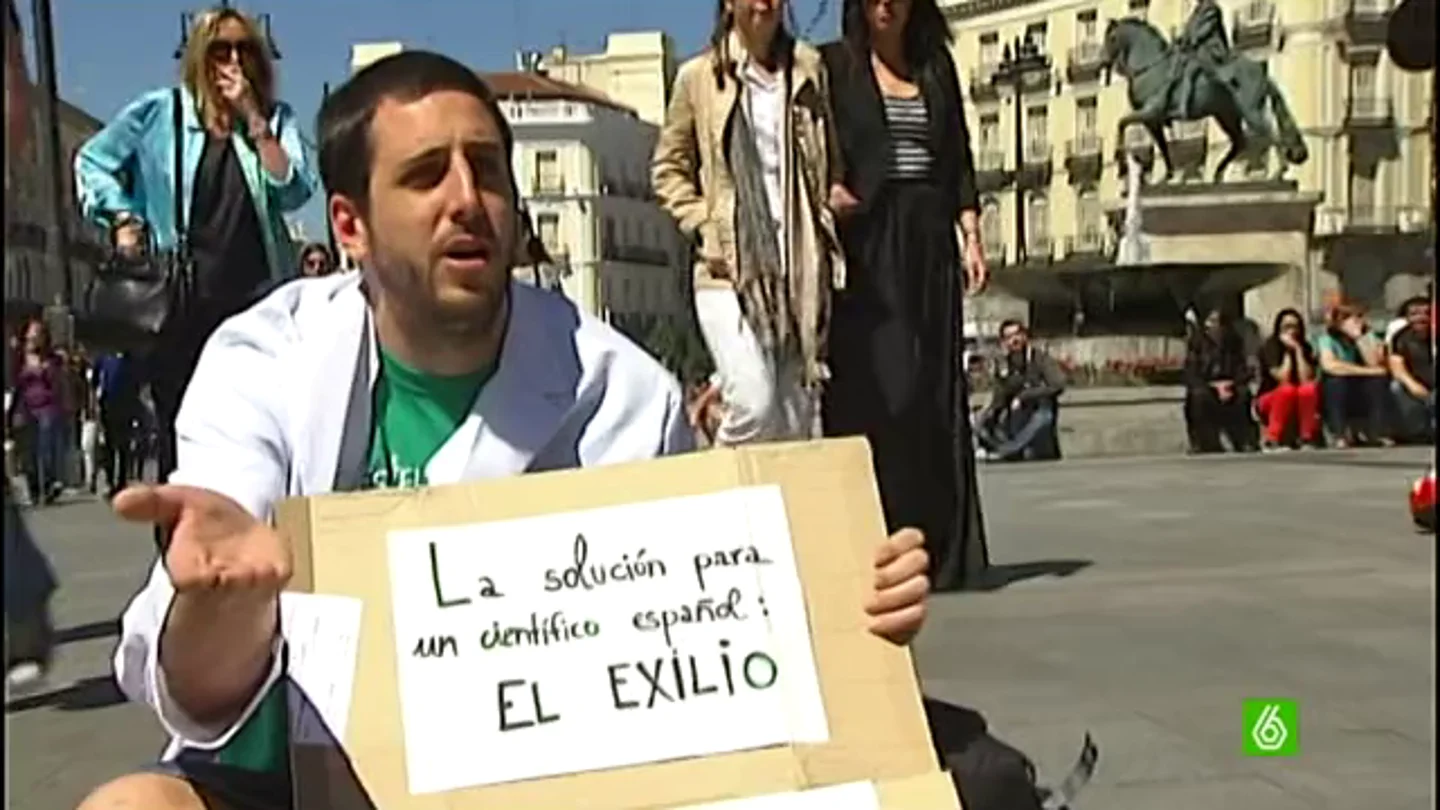 Los investigadores salen a la calle para 'mendigar' por la ciencia Los investigadores salen a la calle para 'mendigar' por la ciencia