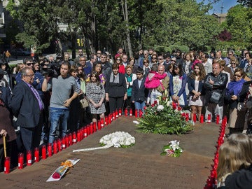Homenaje a los 62 militares fallecidos en el accidente del Yak-42 en Turquía. Homenaje a los 62 militares fallecidos en el accidente del Yak-42 en Turquía.
