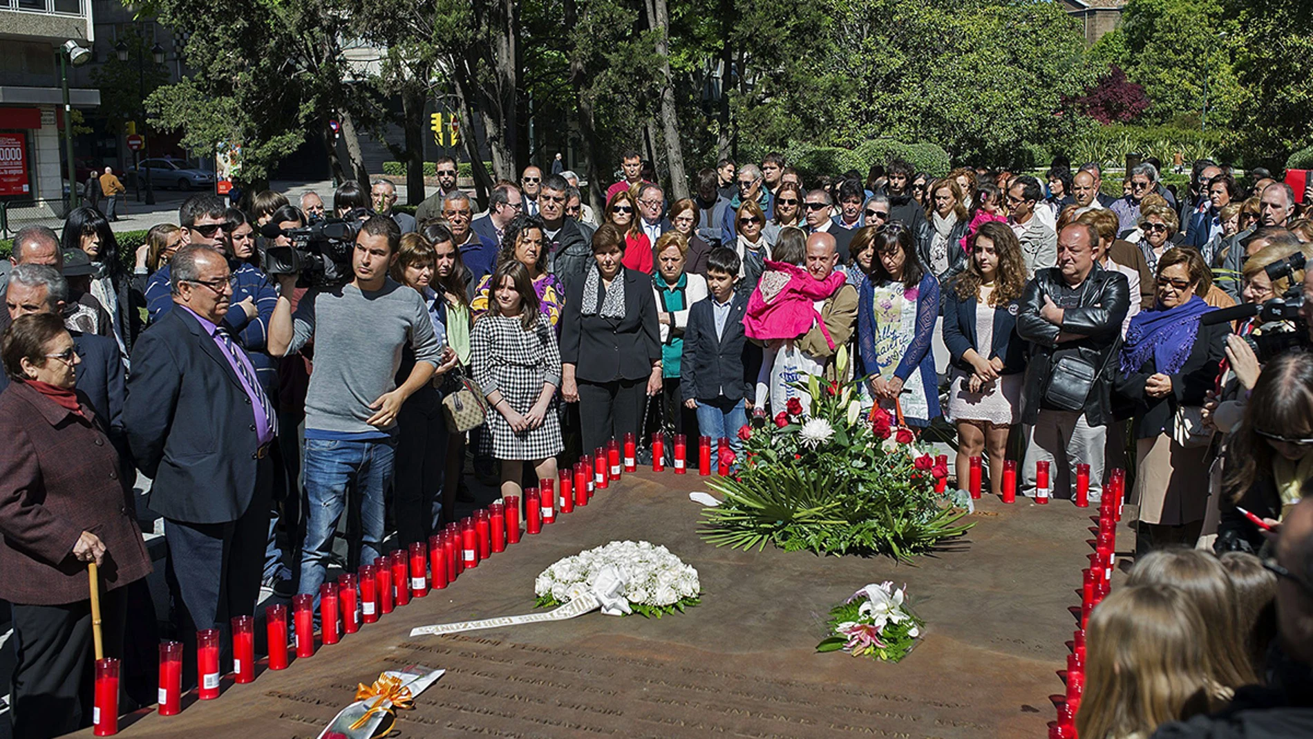 Homenaje a los 62 militares fallecidos en el accidente del Yak-42 en Turquía.