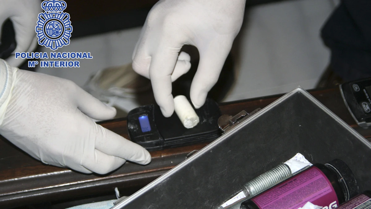 Incautaci&oacute;n de droga de la polic&iacute;a.