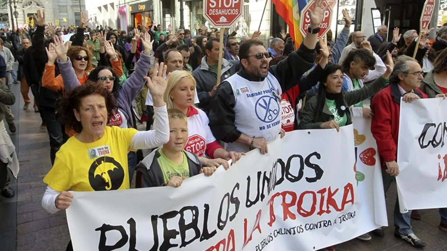 Ciudadanos aragoneses piden la dimisión del delegado del Gobierno por reprimir las protestas Ciudadanos aragoneses piden la dimisión del delegado del Gobierno por reprimir las protestas