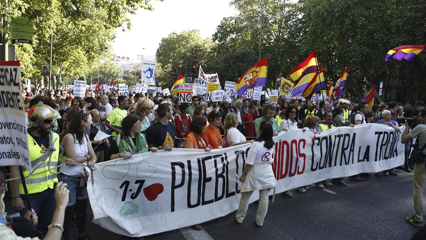 La 'Marea Ciudadana' une a todas las mareas frente a un enemigo común La 'Marea Ciudadana' une a todas las mareas frente a un enemigo común