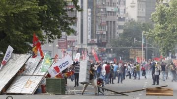 Violentas protestas contra el Gobierno turco