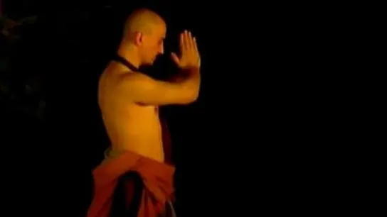 El maestro Shaolín en un vídeo promocional El maestro Shaolín en un vídeo promocional