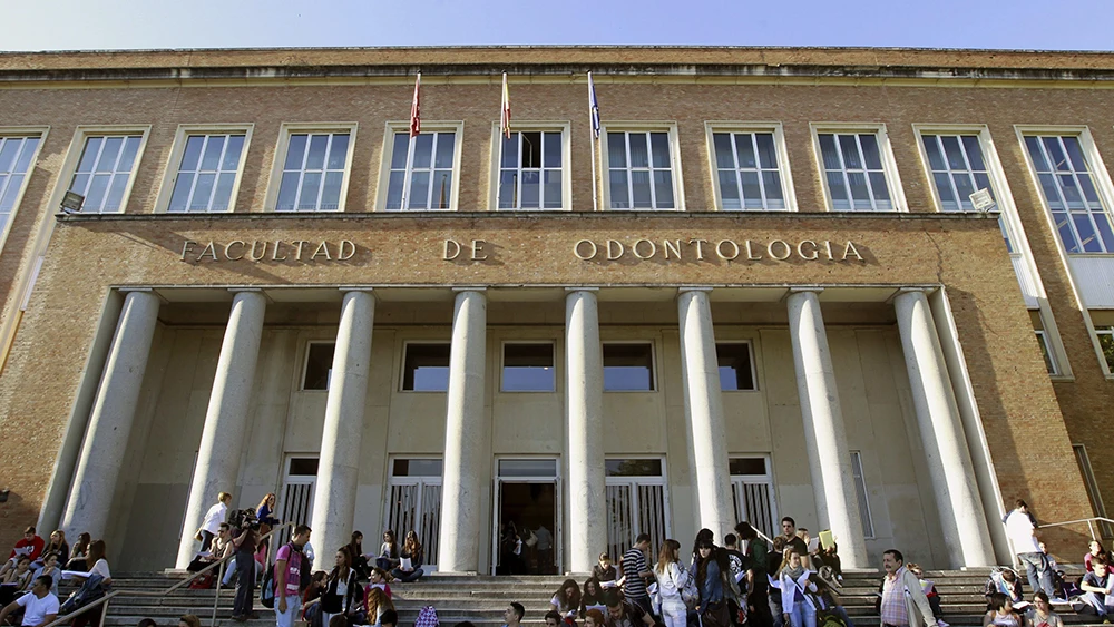 Estudiantes en la Universidad Complutense de Madrid