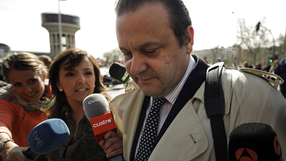 Carlos Viñals sale de los Juzgados de Plaza de Castilla.