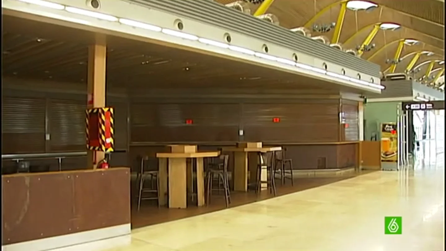 Huelga de las cafeterías del aeropuerto de Barajas por el despido de 136 trabajadores Huelga de las cafeterías del aeropuerto de Barajas por el despido de 136 trabajadores