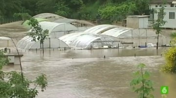 Las lluvias en Navarra provocan desbordamientos de ríos y cortes en las carreteras