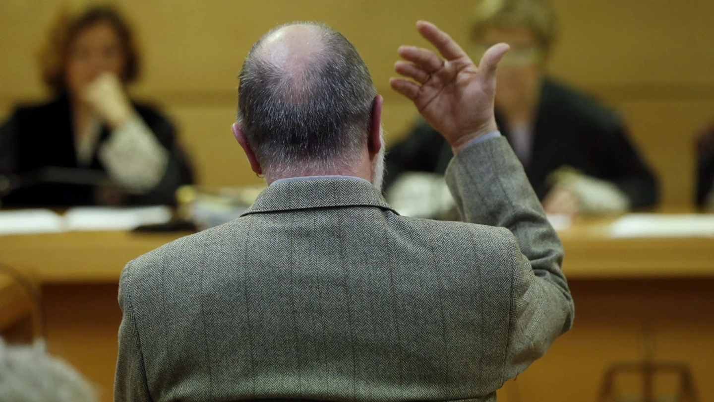 Joseba Andoni Garayalde, acusado por un delito de enaltecimiento del terrorismo Joseba Andoni Garayalde, acusado por un delito de enaltecimiento del terrorismo