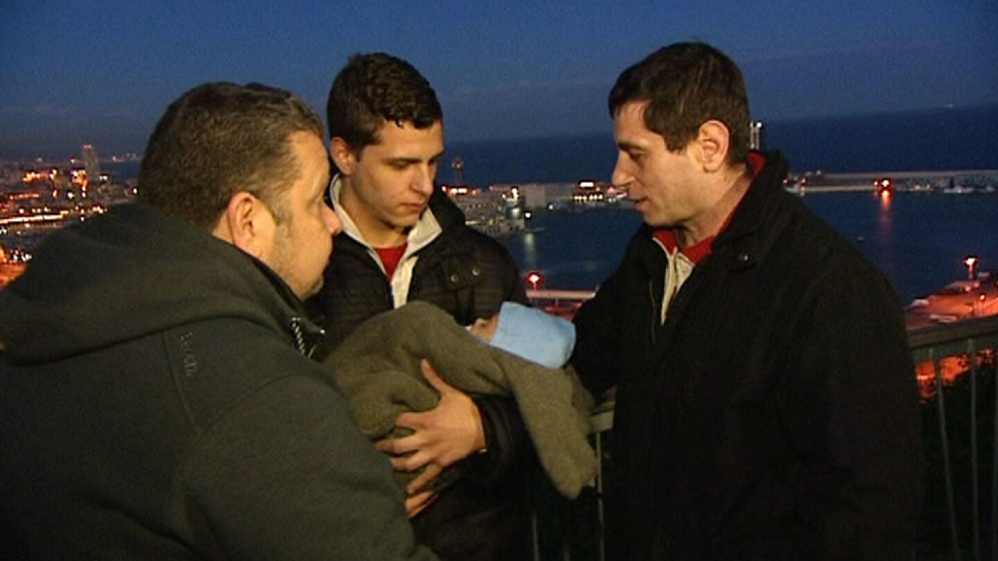 El chef habla con padre, hijo y nieto