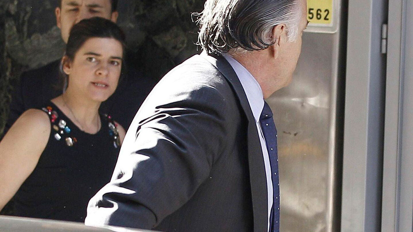 B&aacute;rcenas, recibido con abucheos en la entrada de la Audiencia Nacional 