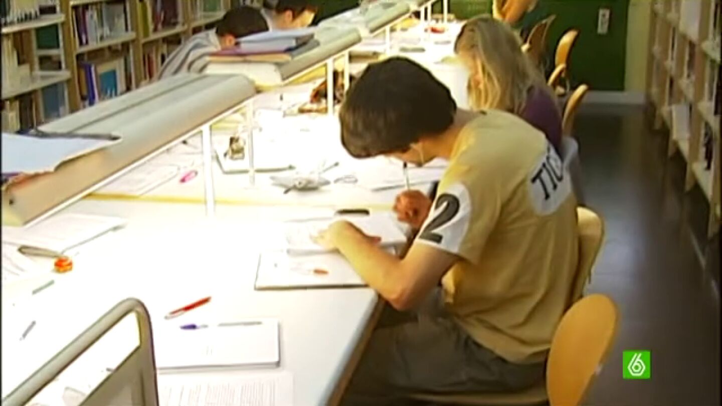 Se endurecen los requisitos para conseguir y mantener las becas en las universidades