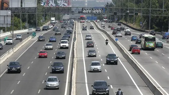 Imagen de una carretera madrileña Imagen de una carretera madrileña