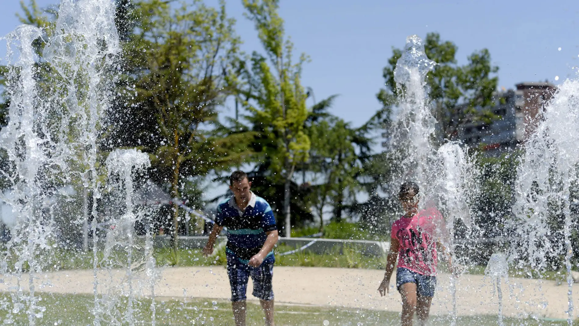 La ola de calor deja 23 provincias en alerta