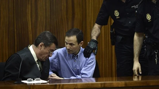 La policía espera para escoltar a Bretón La policía espera para escoltar a Bretón