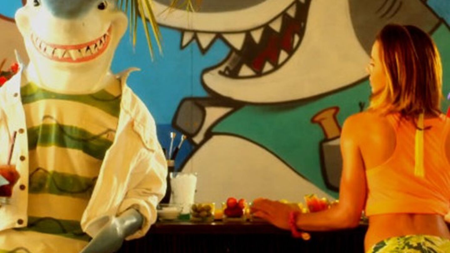 Imagen del videoclip de 'el Tibur&oacute;n'