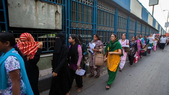 Una veintena de niños han muerto por intoxicación alimenticia en un colegio en India Una veintena de niños han muerto por intoxicación alimenticia en un colegio en India